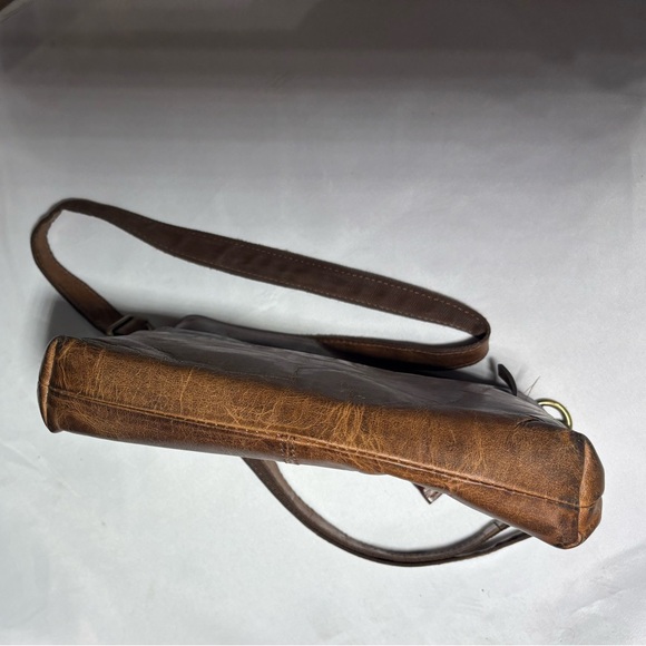 Vintage distressed goat leather Crossbody Bag Purse Adjustable Strap Zip Top - Picture 10 of 13